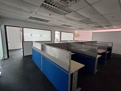 Peninsula Shopping Complex (D6), Office #472662601